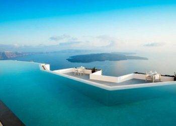 Best Hotels in Greece that everyone cherishes to stay!