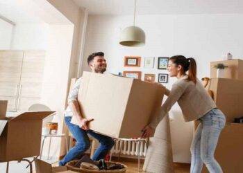 Moving Tips: 10 Tips To Make Moving Easier