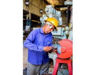 How to Save Your Small Business’s Time With On-Site Machine Services